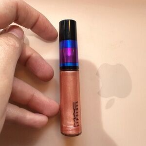 Mac lipgloss “life fantastic”